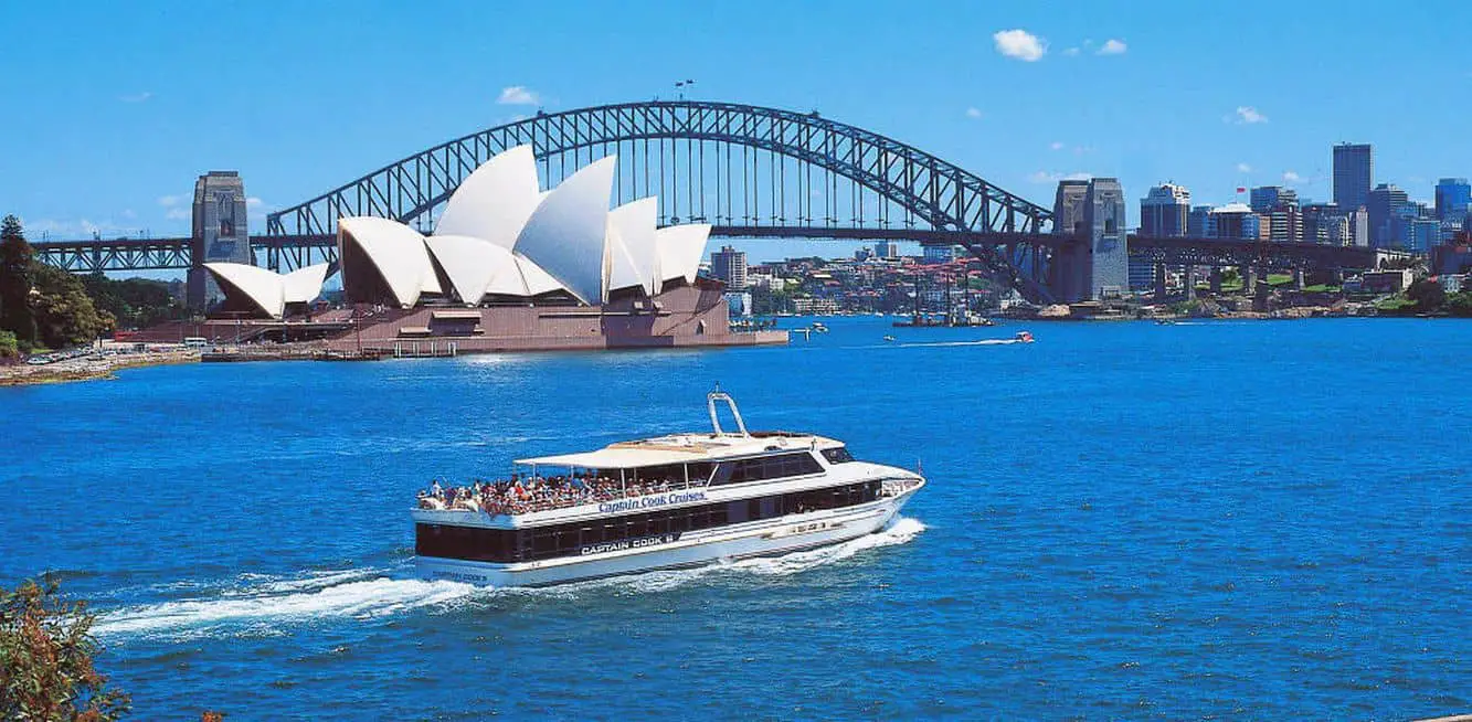 sydney harbour lunch cruises circular quay