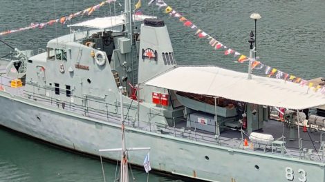Hmas Advance