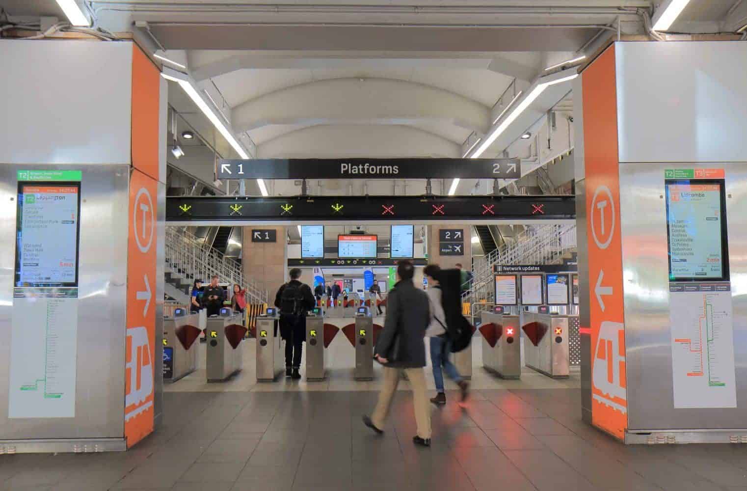 Circular Quay Station, Sydney - Railway, Train Map, Shops & Hotels