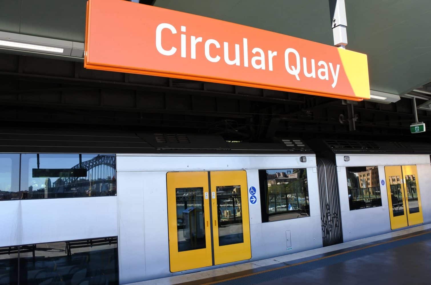 Circular Quay Station, Sydney - Railway, Train Map, Shops & Hotels